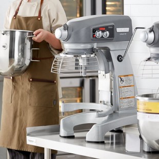 Hobart Legacy+ HL200-1 20 Qt. Planetary Stand Mixer with Guard - 120V, 1/2 hp