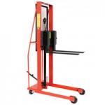 Wesco Industrial Products 1,000 lb. Economy Series Hydraulic Large Platform Stacker with 32 Wesco Industrial Products 1,000 lb. Economy Series Hydraulic Large Platform Stacker with 32