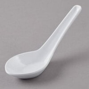 Thunder Group 7000W 1 oz. White Melamine Asian Soup Spoon / Appetizer Spoon - 12/Pack Thunder Group 7000W 1 oz. White Melamine Asian Soup Spoon / Appetizer Spoon - 12/Pack