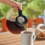 Curtis 70280000306 Crystalline Glass Coffee Decanter with Black Handle and Curtis Logo - 24/Case Curtis 70280000306 Crystalline Glass Coffee Decanter with Black Handle and Curtis Logo - 24/Case