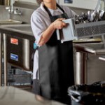Intedge Brown 40 Mil Adjustable Vinyl Dishwasher Apron - 28 Intedge Brown 40 Mil Adjustable Vinyl Dishwasher Apron - 28