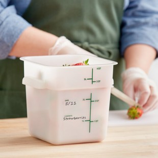Vigor 4 Qt. White Square Polyethylene Food Storage Container Vigor 4 Qt. White Square Polyethylene Food Storage Container