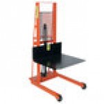 Wesco Industrial Products 1,000 lb. Economy Series Hydraulic Large Platform Stacker with 32 Wesco Industrial Products 1,000 lb. Economy Series Hydraulic Large Platform Stacker with 32