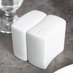 Tuxton GZP-731 TuxTrendz 2.5 oz. Porcelain White China Pepper Shaker - 12/Case Tuxton GZP-731 TuxTrendz 2.5 oz. Porcelain White China Pepper Shaker - 12/Case