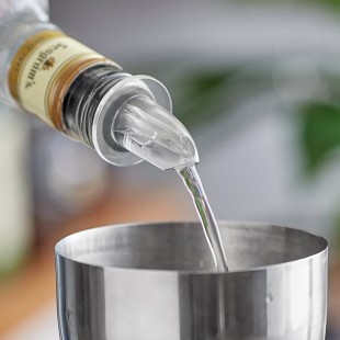 Choice Short Free Flow Clear Liquor Pourer - 12/Pack