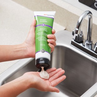 SC Johnson Professional® Kresto Classic KCL250ML 250 mL Heavy-Duty Hand Soap - 12/Case SC Johnson Professional® Kresto Classic KCL250ML 250 mL Heavy-Duty Hand Soap - 12/Case