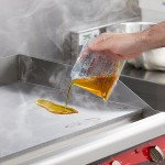 Noble QuikPacks Griddle Kleen 3 oz. Ready-to-Use Liquid Grill / Griddle Cleaner Packet - 40/Case
