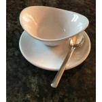Libbey Porcelana Infinity 10 oz. Bright White Oval Porcelain Bowl - Sample