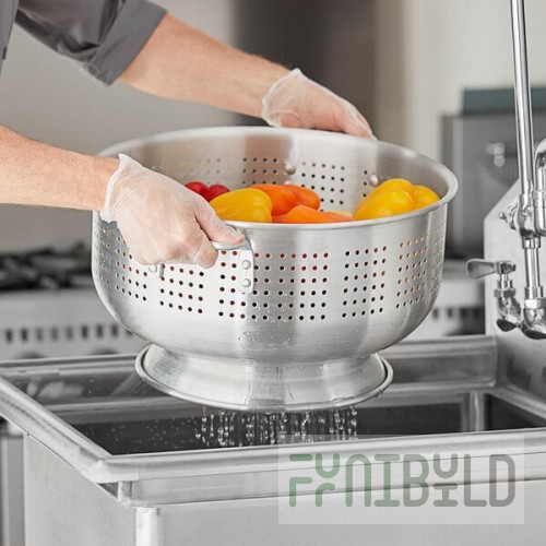 Choice 16 Qt. Aluminum Colander with Base and Handles