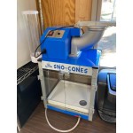 Carnival King Royalty Series SCM350R Reinforced Cabinet Sno-Cone Machine with Cup Dispenser Carnival King Royalty Series SCM350R Reinforced Cabinet Sno-Cone Machine with Cup Dispenser
