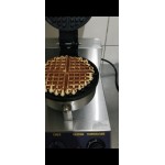 Carnival King WSM22 Non-Stick Double Waffle Maker with Timers - 120V
