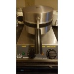 Carnival King WSM22 Non-Stick Double Waffle Maker with Timers - 120V