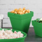 TableCraft CW1470GN 2 Qt. Green Cast Aluminum Square Condiment Bowl