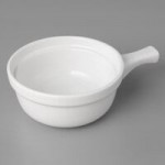 Tuxton BWN-150 17 oz. White Oval China Rarebit - 12/Case