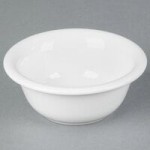 Tuxton BWN-150 17 oz. White Oval China Rarebit - 12/Case