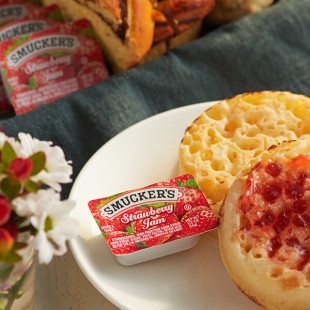 Smucker's Strawberry Jam 0.5 oz. Portion Cups - 400/Case Smucker's Strawberry Jam 0.5 oz. Portion Cups - 400/Case