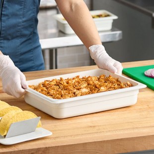 Cambro 22CW148 Camwear® 1/2 Size White Polycarbonate Food Pan - 2 1/2 Cambro 22CW148 Camwear® 1/2 Size White Polycarbonate Food Pan - 2 1/2