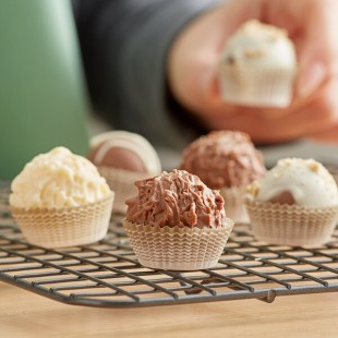 Ateco Gold Striped Mini Baking Cup 1
