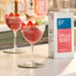 Kelvin Slush Co. Organic Frozen Strawberry Cocktail Mix 32 fl. oz. - 6/Case