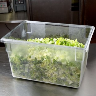 Rubbermaid® FG330100CLR Clear Polycarbonate Food Storage Box - 26 Rubbermaid® FG330100CLR Clear Polycarbonate Food Storage Box - 26
