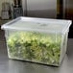 Rubbermaid® FG330100CLR Clear Polycarbonate Food Storage Box - 26 Rubbermaid® FG330100CLR Clear Polycarbonate Food Storage Box - 26