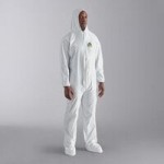 Cordova White Defender II Microporous Heavy Weight Coveralls with Elastic Wrists and Hood - XL - 25/Case Cordova White Defender II Microporous Heavy Weight Coveralls with Elastic Wrists and Hood - XL - 25/Case