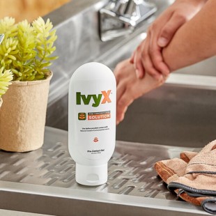 IvyX 18-050 4 fl. oz. Pre-Contact Skin Solution IvyX 18-050 4 fl. oz. Pre-Contact Skin Solution