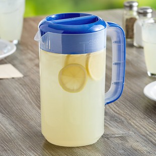 Choice 80 oz. Polypropylene Beverage Pitcher with Blue Lid and Handle - 12/Case