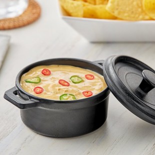 Elite Global Solutions Illogical 6 oz. Black Faux Cast Iron Melamine Pot with Lid - 6/Case