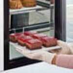 White Toque Gluten-Free Vegan Chocolate and Berry Cake Slice 3.2 oz. - 36/Case