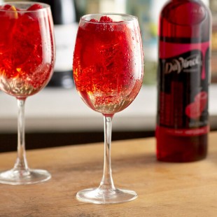DaVinci Gourmet Classic Raspberry Flavoring / Fruit Syrup 750 mL - 4/Case DaVinci Gourmet Classic Raspberry Flavoring / Fruit Syrup 750 mL - 4/Case