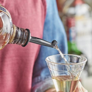 Acopa Black Tapered Liquor Pourer with Flip Cap - 12/Pack