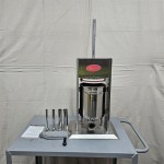 Scratch and Dent Avantco 20 lb. Stainless Steel Vertical Manual Sausage Stuffer with 5/8