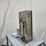 Scratch and Dent Avantco 20 lb. Stainless Steel Vertical Manual Sausage Stuffer with 5/8