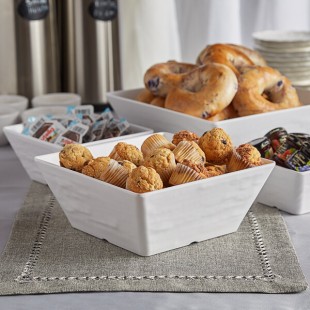 American Metalcraft FSWMEL94 125 oz. White Faux Slate Square Melamine Serving Bowl American Metalcraft FSWMEL94 125 oz. White Faux Slate Square Melamine Serving Bowl