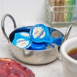 International Delight French Vanilla Single Serve Non-Dairy Creamer - 288/Case International Delight French Vanilla Single Serve Non-Dairy Creamer - 288/Case