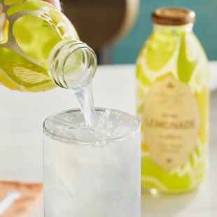 Harney & Sons Organic Lemonade 16 fl. oz. - 12/Case Harney & Sons Organic Lemonade 16 fl. oz. - 12/Case