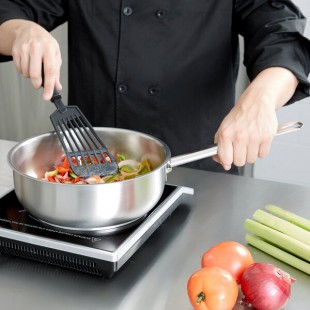 Vollrath 3604 Centurion 4.5 Qt. Saute Pan Vollrath 3604 Centurion 4.5 Qt. Saute Pan