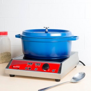 GET Heiss 6.5 Qt. Cobalt Blue Enamel Coated Cast Aluminum Oval Dutch Oven with Lid CA-007-CB/BK/CC