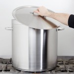 Vollrath 3118 Centurion 74 Qt. Stainless Steel Stock Pot Vollrath 3118 Centurion 74 Qt. Stainless Steel Stock Pot