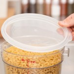 Cambro 2 and 4 Qt. Translucent Round Polypropylene Food Storage Container Seal Cover Cambro 2 and 4 Qt. Translucent Round Polypropylene Food Storage Container Seal Cover