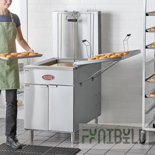Avantco FBF1824LP Gas 110-125 lb. Flat Bottom Funnel Cake / Donut Fryer - 90,000 BTU