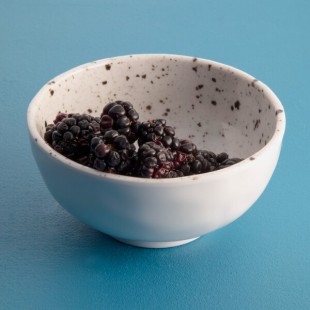 Elite Global Solutions D4238R-CC Macchiato 14 oz. Chocolate Chip Round Melamine Bowl - 6/Case Elite Global Solutions D4238R-CC Macchiato 14 oz. Chocolate Chip Round Melamine Bowl - 6/Case