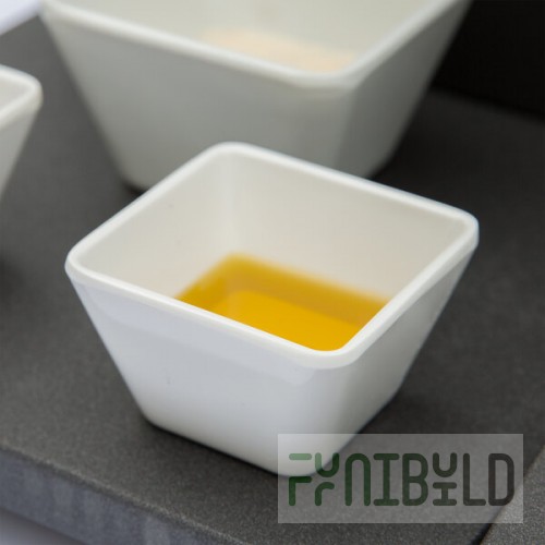Vollrath V22211 3 oz. White Extra, Extra-Small Square Melamine Bowl