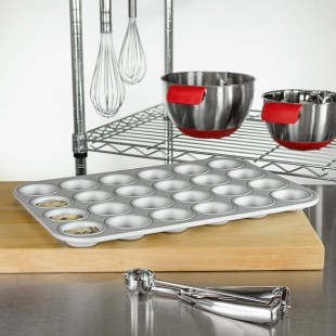 Fat Daddio's MFN-MINI ProSeries 24 Cup 1.1 oz. Anodized Aluminum Mini Muffin / Cupcake Pan - 17 Fat Daddio's MFN-MINI ProSeries 24 Cup 1.1 oz. Anodized Aluminum Mini Muffin / Cupcake Pan - 17
