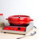GET Heiss 4.5 Qt. Red Enamel Coated Cast Aluminum Brazier / Paella Dish with Lid CA-008-R/BK/CC GET Heiss 4.5 Qt. Red Enamel Coated Cast Aluminum Brazier / Paella Dish with Lid CA-008-R/BK/CC
