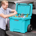 CaterGator CG35BLW Sky Blue 35 Qt. Mobile Rotomolded Outdoor Cooler / Ice Chest
