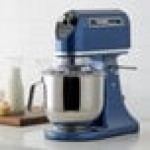 Waring Luna WSM7L 7 Qt. Tilt Head Countertop Mixer with Guard & Standard Accessories - 120V, 1/2 hp Waring Luna WSM7L 7 Qt. Tilt Head Countertop Mixer with Guard & Standard Accessories - 120V, 1/2 hp