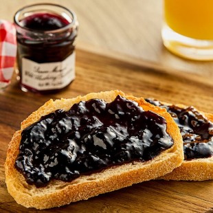 Bonne Maman Wild Blueberry Preserves 1 oz. Mini Jar - 60/Case Bonne Maman Wild Blueberry Preserves 1 oz. Mini Jar - 60/Case