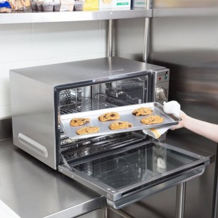 Waring WCO500X Half Size Countertop Convection Oven - 120V, 1700W